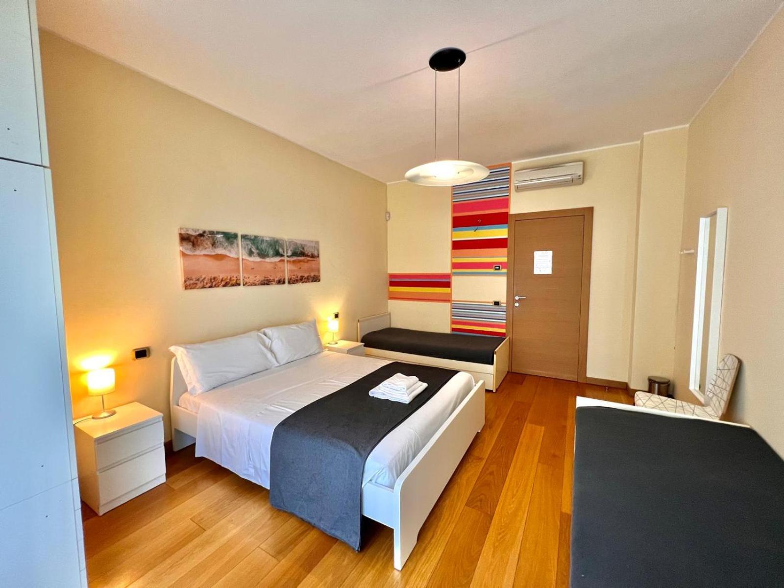 Bergamoinhouse Hotel ภายนอก รูปภาพ