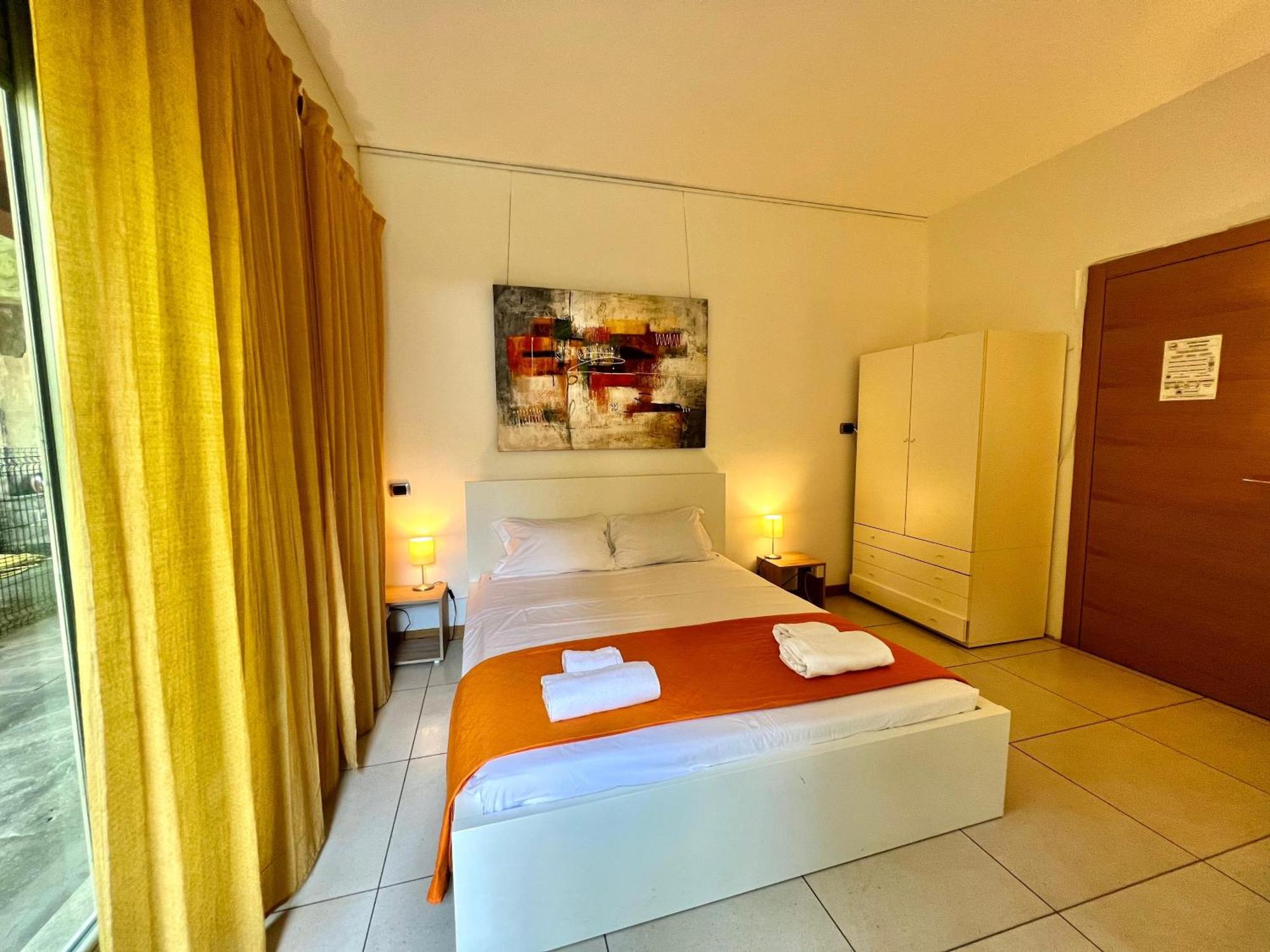 Bergamoinhouse Hotel ภายนอก รูปภาพ
